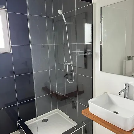 Alto Saton Airport Holiday home