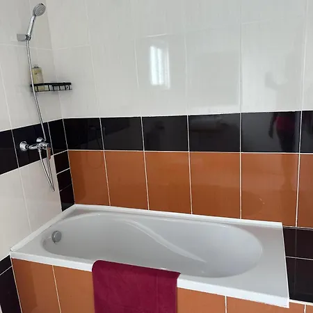 Alto Saton Airport Holiday home *